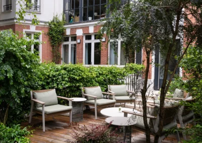 Horticulture et Jardins crée des lieux de détente extérieurs pour les employés – Paris 17ᵉ